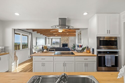  Catalina Foothills Family Friendly Stunning Views Heated Pool Spa Sleeps 16