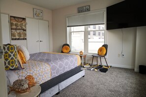 2 Schlafzimmer, Reisekinderbett, kostenloses WLAN