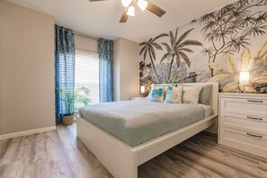 3 bedrooms, desk, iron/ironing board, travel crib