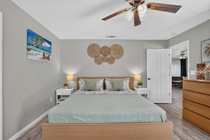 Unclassified image, 3 of 43, button - Family Getaway• Free Heated Pool• Nintendo• Hummocks • Shuffleboard •Near Beach🌴 (North Port)