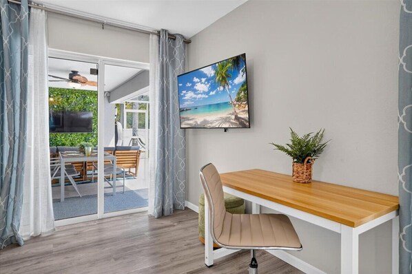 Unclassified image, 1 of 43, button - Family Getaway• Free Heated Pool• Nintendo• Hummocks • Shuffleboard •Near Beach🌴 (North Port)