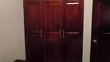 2 habitaciones, wifi y ropa de cama