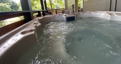Wildwood Flower | Pet-friendly 4BR Home | Asheville | Hot Tub