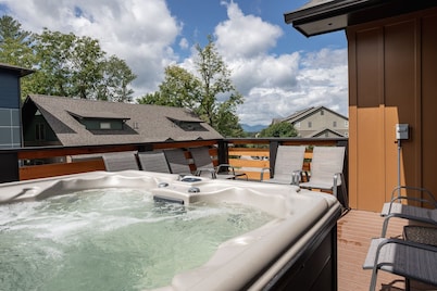 Little Sadie | Newly Built, Asheville Villa with Rooftop Hot Tub