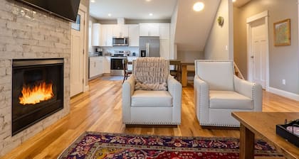 Little Sadie | Newly Built, Asheville Villa with Rooftop Hot Tub