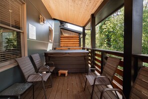 Terrace/patio - Way Downtown | A Modern Retreat Near Downtown Asheville | Hot Tub (Asheville)