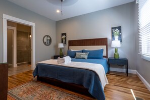 4 chambres, fer et planche à repasser, Wi-Fi, draps fournis