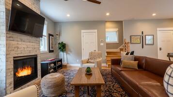 Télévision, cheminée