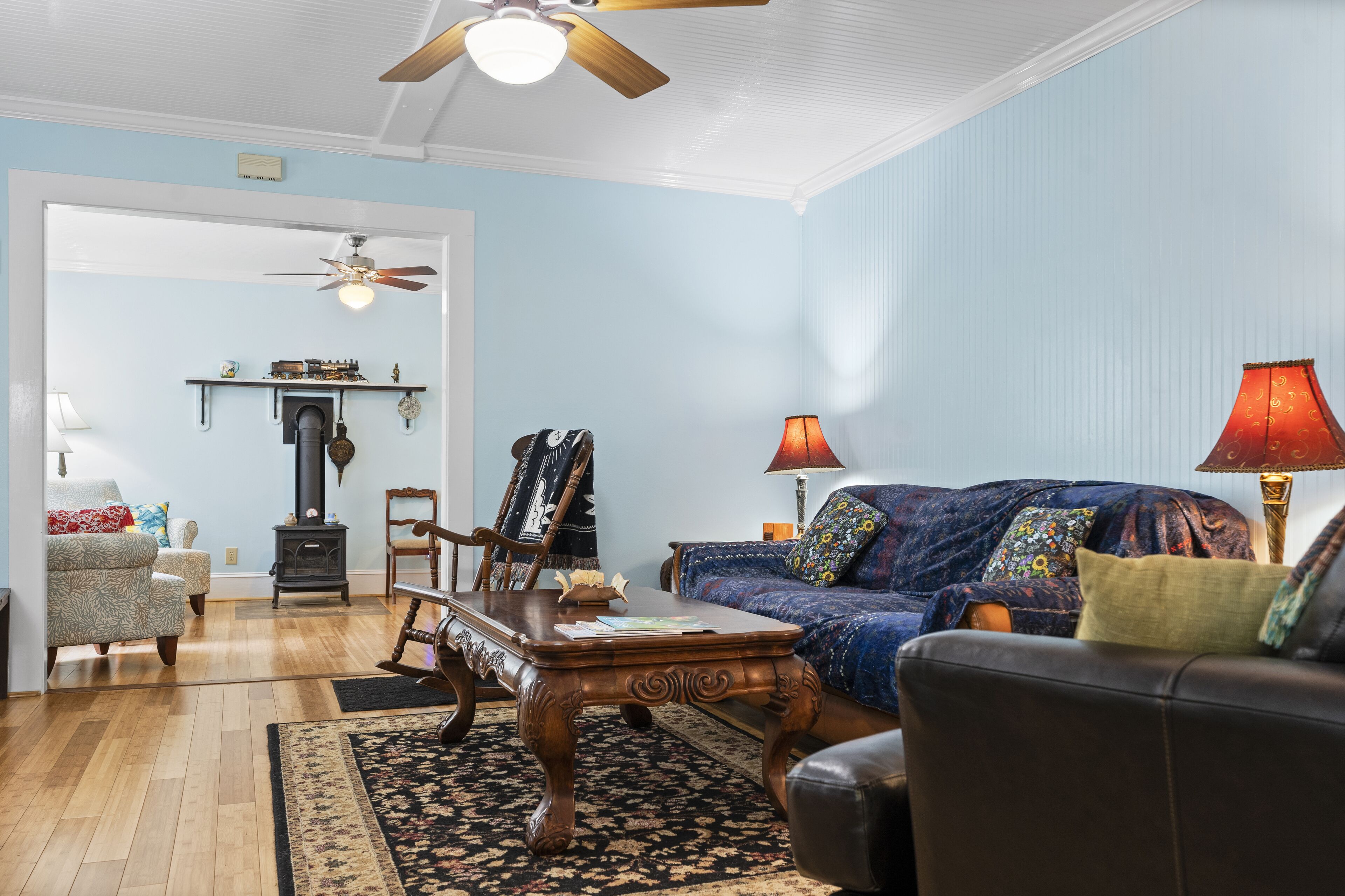 New Downtown Brevard Pet Friendly Porches Biking Hiking Breweries Waterfalls