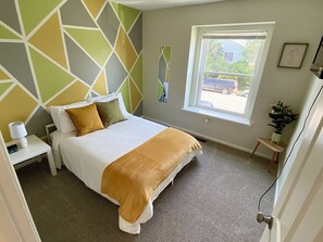 3 habitaciones, escritorio, tabla de planchar con plancha y wifi 