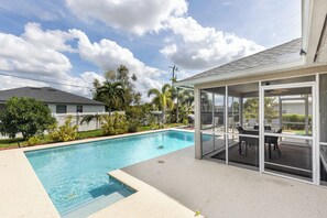 Piscine extérieure, piscine chauffée