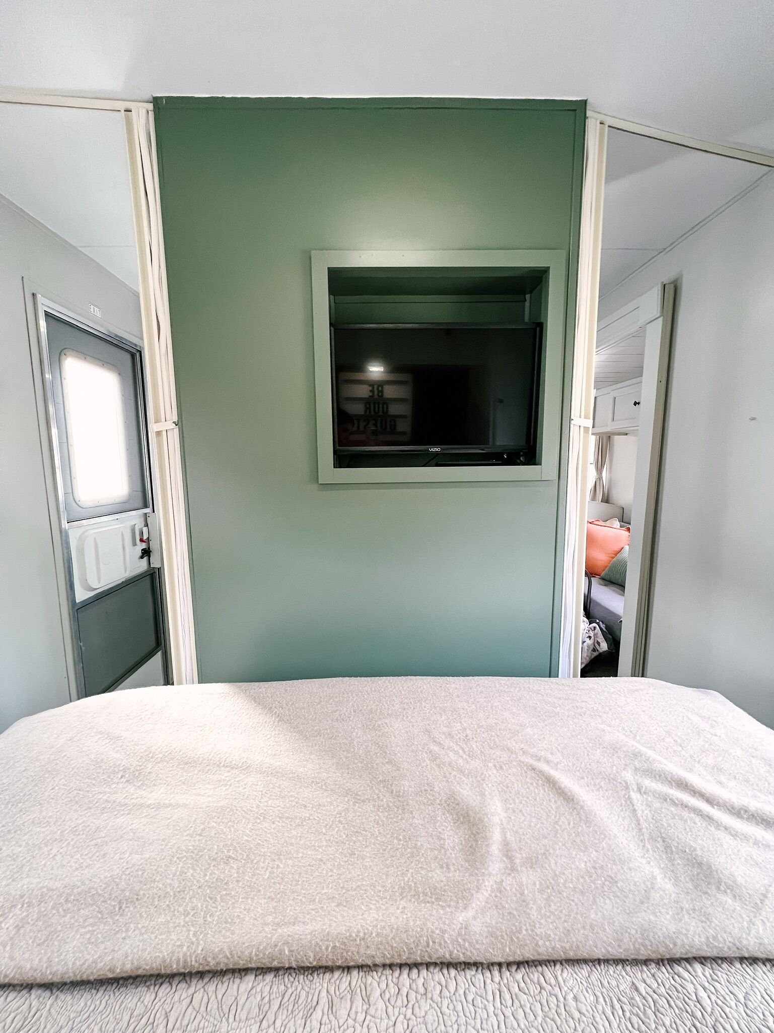 Cozy Renovated RV near Zion and St. George