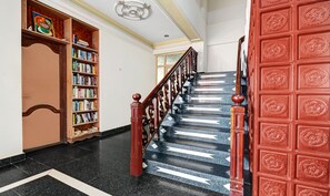 Staircase - Itsy Hotels The Waters Edge Beach Resort (Neyyattinkara)