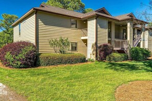Exterior - FREE Street Legal GOLF CART for Beach & Shopping, 5 Pools/Pickleball/Tennis~Charming Seascape Villa (Miramar Beach)