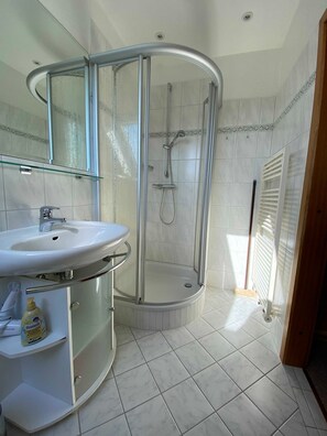 Shower - App.2, List on Sylt, Germany (List)