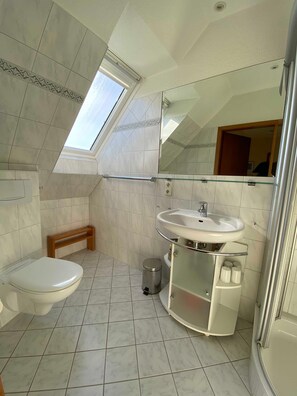 Bathroom - App.2, Germany (List)