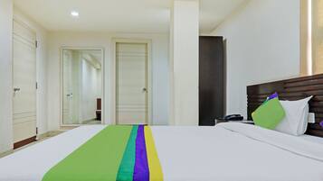 Doppia Premium | Una scrivania, ferro/asse da stiro