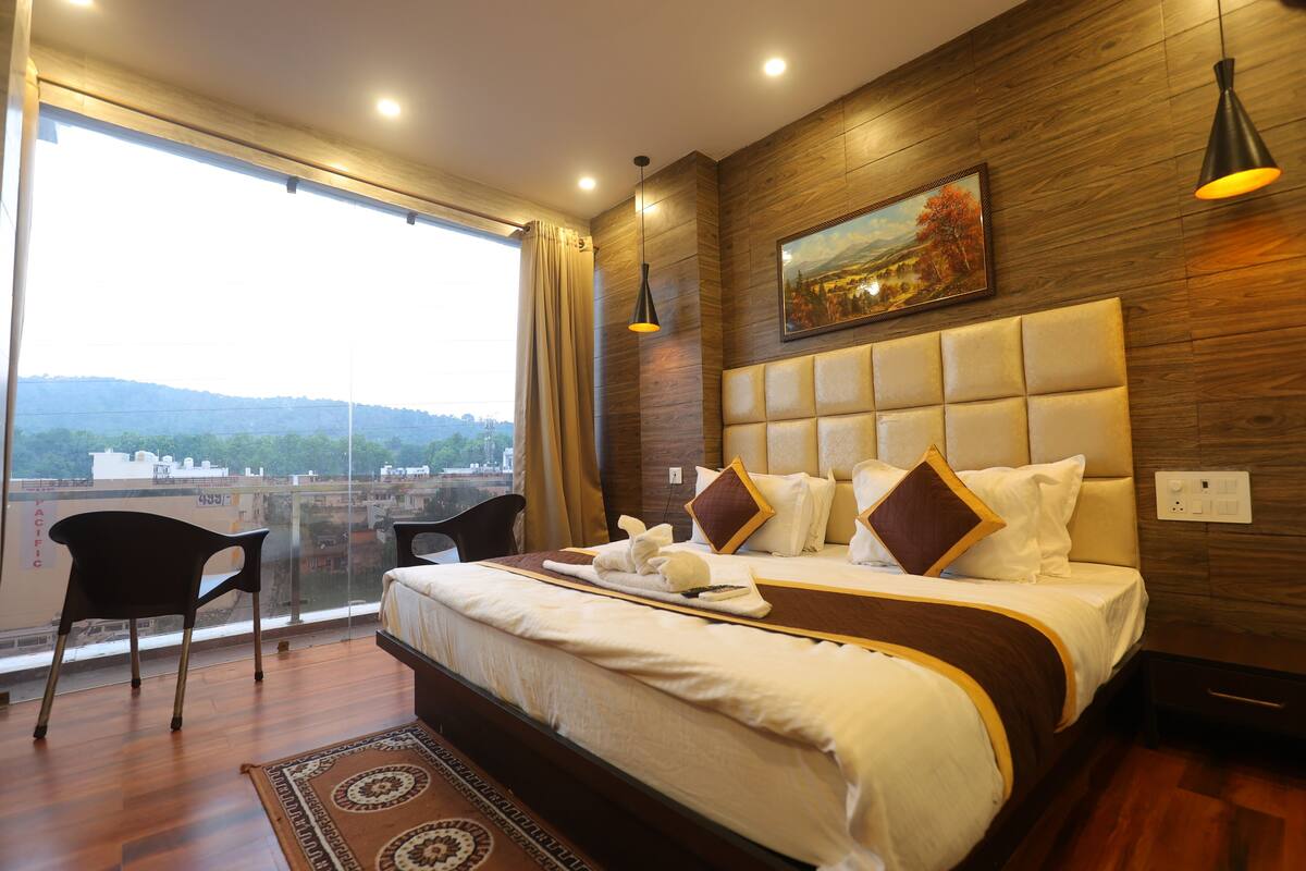 Superior Room | WiFi (free), bed sheets