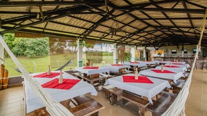 Dining - Hacienda Araucaria Habitacion 10 (Quimbaya)