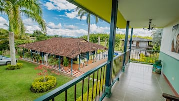 Halaman properti