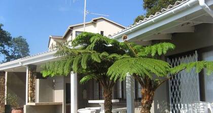 Sea Spray - Beautiful Private Unit With sea View