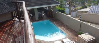 Sea Spray - Private Studio Apartment With Swimming Pool