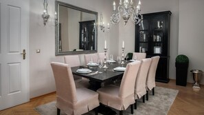 Apartment, 3 Bedrooms, Terrace | Interior