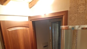 Unclassified image, 5 of 20, button