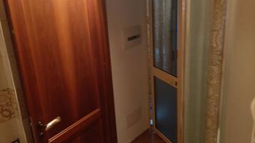 Casa, 1 camera da letto, terrazzo, vista giardino | Interni