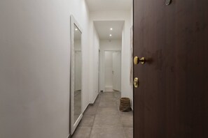 Condo, 3 Bedrooms | Interior