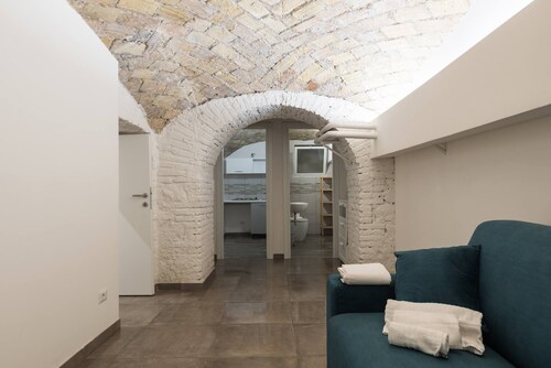 Vatican Suite 2 Levels Completely Renovated