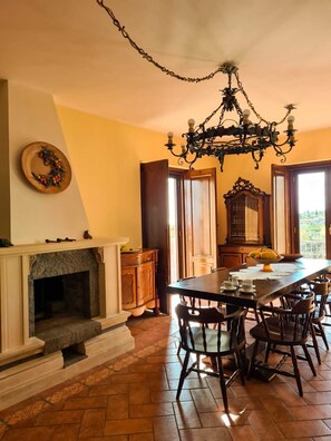 Villa, 4 Bedrooms, Smoking, Private Pool | Dining