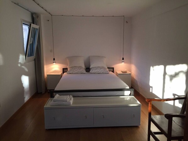 Huoneisto, 1 makuuhuone, parveke, näköala puutarhaan | 1 makuuhuone, vauvan matkasänky