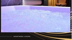 Bathroom - Apartman 3 S V Istocno Sarajevo Lukavica sa Jacuzzi Lux Spa Hilandarska Centar (East Sarajevo)