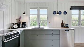 House, 3 Bedrooms, Garden View | Interior