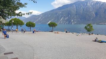 Beach nearby, sun-loungers