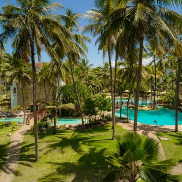 Room, 1 Bedroom, Accessible, Smoking | View from property