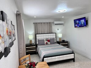 สตูดิโอ, 1 ห้องนอน, ระเบียง | 1 ห้องนอน