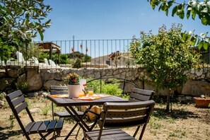 Villa, 3 Bedrooms, Smoking, Private Pool | Outdoor dining - Ilice Relax e Nature 12 People (Ragusa)