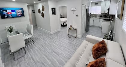 💎💎stylish 2 Bedrooms Apartment By Miami Airport