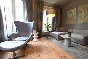Appartement, 4 slaapkamers | Woonruimte