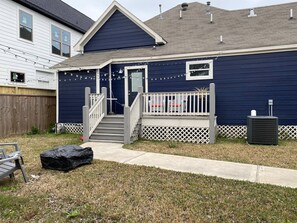 House, 3 Bedrooms, Smoking, Patio | Exterior