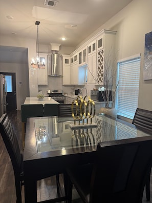 House, 3 Bedrooms, Smoking, Patio | Dining room - Gated Downtown Jewel (Houston)