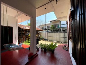 Room, 1 Bedroom, Balcony, Garden View | Interior - 100 Step Beach White House (Weligama)