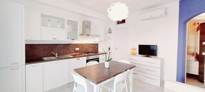 Departamento, 2 habitaciones | Cocina privada