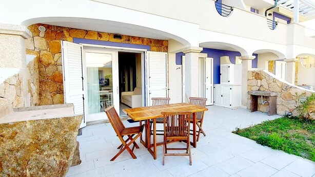 Apartment, 2 Bedrooms | Outdoor dining - Whiteblue House con Giardino (Castelsardo)