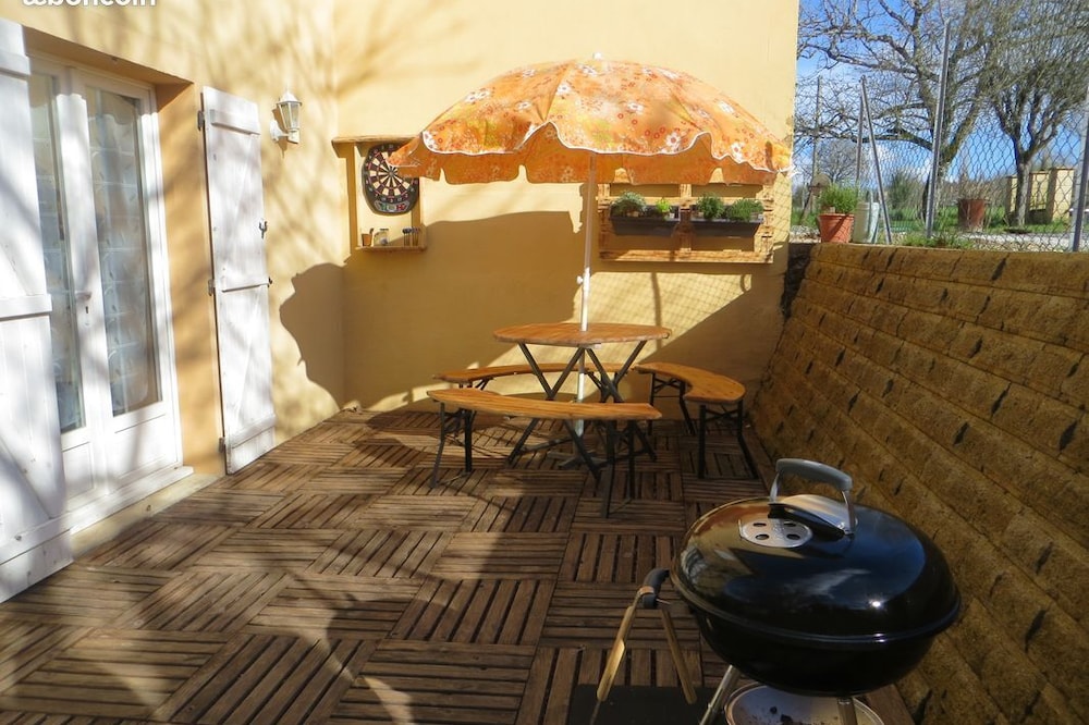 Micro Farm Les P'tits Loups! (With swimming pool, cinema room, gym ..)