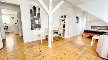 2 Schlafzimmer, Schreibtisch, WLAN