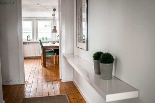 Cozy 3 room apartment 4 minutes near central station and city