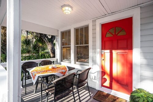 Melwood · Charming 2/1 Cottage near River · 9 min to Beach